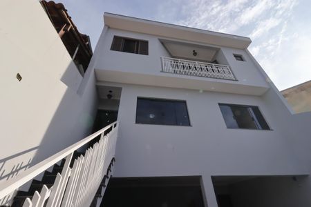 Casa à venda com 302m², 3 quartos e 5 vagasEntrada