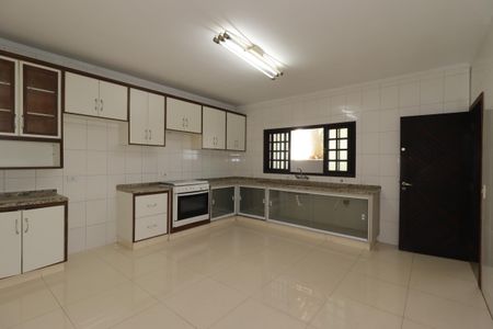 Casa à venda com 302m², 3 quartos e 5 vagasCozinha