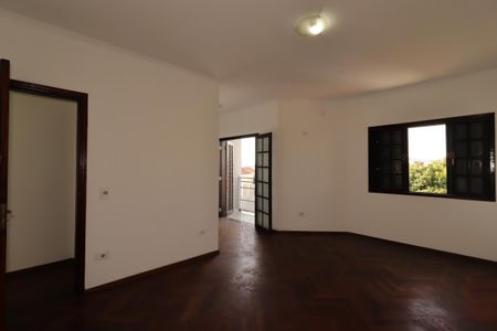 Casa à venda com 302m², 3 quartos e 5 vagasSuíte