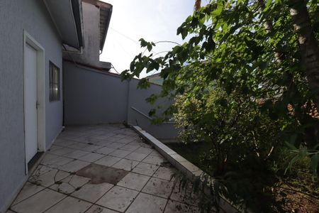 Casa à venda com 302m², 3 quartos e 5 vagasCasa dos Fundos