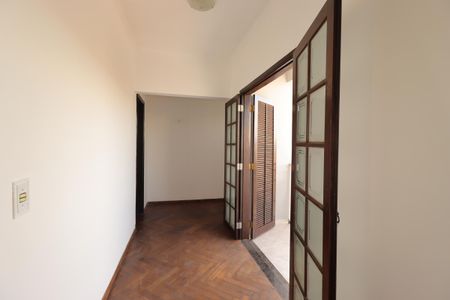 Casa à venda com 302m², 3 quartos e 5 vagasSuíte