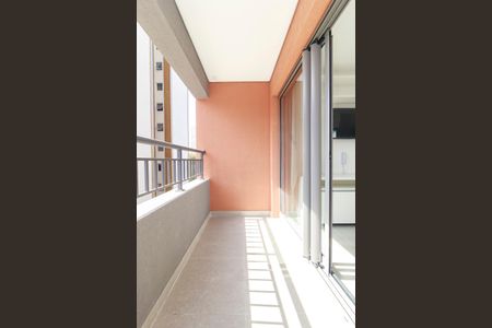 Varanda de kitnet/studio para alugar com 0 quarto, 29m² em Santo Amaro, São Paulo