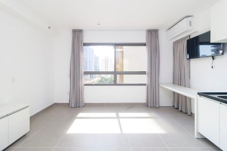 Studio de kitnet/studio para alugar com 0 quarto, 31m² em Santo Amaro, São Paulo