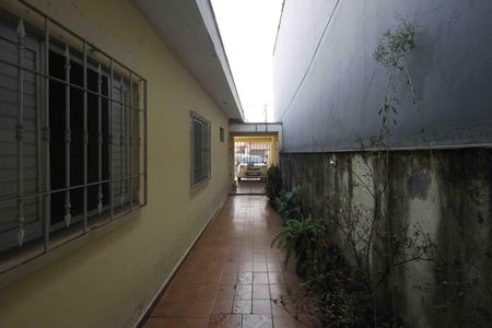 Casa à venda com 240m², 5 quartos e 3 vagasCorredor externo
