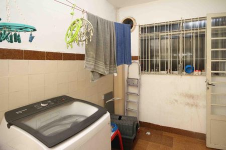 Casa à venda com 240m², 5 quartos e 3 vagasÁrea de Serviço