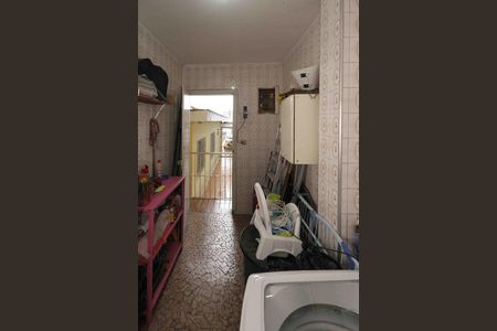 Casa à venda com 240m², 5 quartos e 3 vagasÁrea de serviço casa 02
