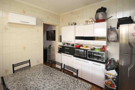 Casa à venda com 240m², 5 quartos e 3 vagasCozinha casa 02