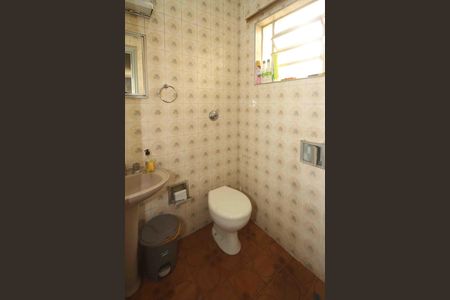 Casa à venda com 240m², 5 quartos e 3 vagasBanheiro Social