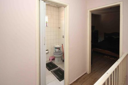 Casa à venda com 240m², 5 quartos e 3 vagasHall dos Quartos