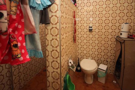 Casa à venda com 240m², 5 quartos e 3 vagasBanheiro da Suite