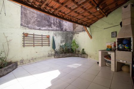 Casa para alugar com 100m², 2 quartos e sem vagaÁrea comum