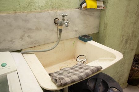 Casa para alugar com 100m², 2 quartos e sem vagaÁrea de Serviço