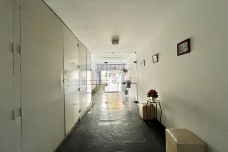 Apartamento à venda com 39m², 1 quarto e 1 vaga Apartamento à venda com 39m², 1 quarto e 1 vagaHall social