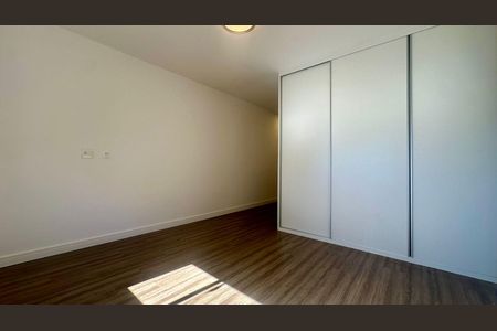 Apartamento à venda com 116m², 3 quartos e 2 vagas Apartamento à venda com 116m², 3 quartos e 2 vagasSuíte