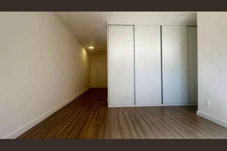 Apartamento à venda com 116m², 3 quartos e 2 vagas Apartamento à venda com 116m², 3 quartos e 2 vagasSuíte