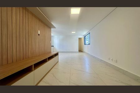 Apartamento para alugar com 3 quartos, 116m² em Funcionários, Belo Horizonte