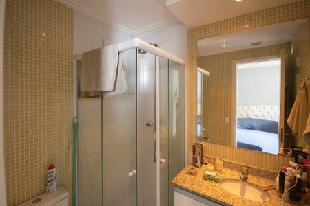 Apartamento à venda com 66m², 3 quartos e sem vaga Apartamento à venda com 66m², 3 quartos e sem vagaBanheiro da Suíte