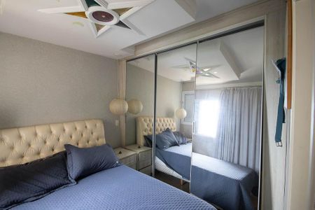 Suíte  de apartamento à venda com 3 quartos, 66m² em Parque Novo Mundo, São Paulo