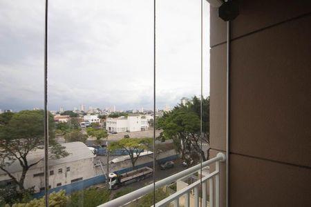 Apartamento à venda com 66m², 3 quartos e sem vaga Apartamento à venda com 66m², 3 quartos e sem vagaVaranda