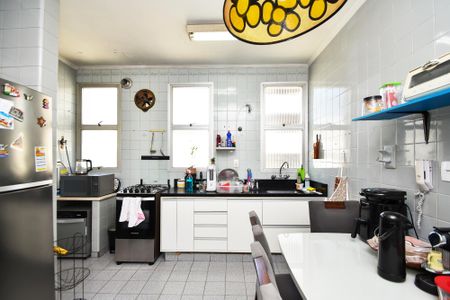 Apartamento à venda com 120m², 2 quartos e 1 vagaCozinha