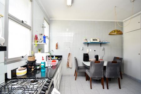 Apartamento à venda com 120m², 2 quartos e 1 vagaCozinha