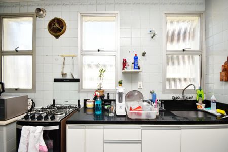 Apartamento à venda com 120m², 2 quartos e 1 vagaCozinha