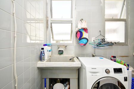 Apartamento à venda com 120m², 2 quartos e 1 vagaÁrea de serviço