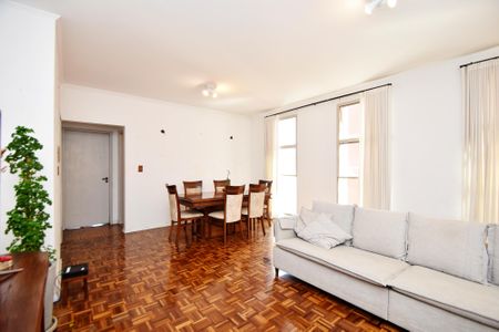 Apartamento à venda com 120m², 2 quartos e 1 vagaSala