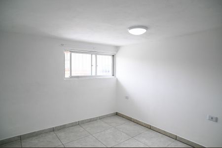 Quarto de casa para alugar com 1 quarto, 40m² em Jardim Vergueiro (sacomã), São Paulo