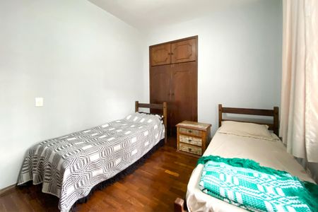 Apartamento à venda com 97m², 3 quartos e 1 vagaQuarto 2
