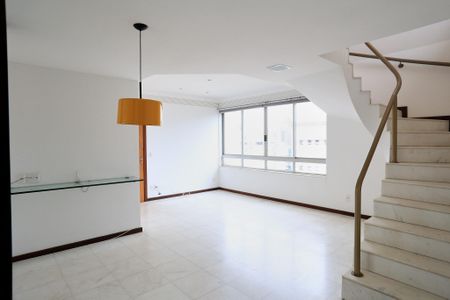 Apartamento para alugar com 200m², 4 quartos e 3 vagasSala