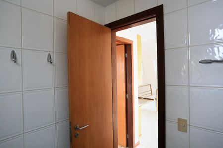 Apartamento para alugar com 200m², 4 quartos e 3 vagasBanheiro 1