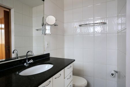 Apartamento para alugar com 200m², 4 quartos e 3 vagasBanheiro da Suíte