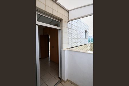 Apartamento para alugar com 200m², 4 quartos e 3 vagasVaranda do Quarto 3