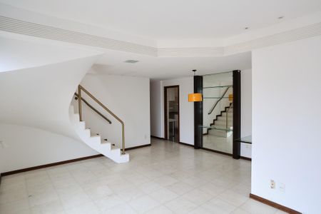 Apartamento para alugar com 200m², 4 quartos e 3 vagasSala