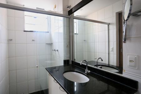 Apartamento para alugar com 200m², 4 quartos e 3 vagasBanheiro da Suíte