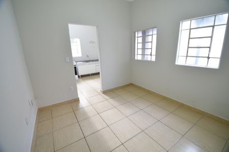 Sala de casa para alugar com 1 quarto, 40m² em Vila Rossi Borghi E Siqueira, Campinas