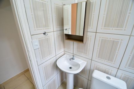 Banheiro de casa para alugar com 1 quarto, 40m² em Vila Rossi Borghi E Siqueira, Campinas