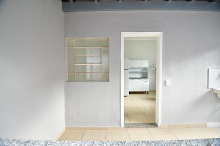 Casa para alugar com 40m², 1 quarto e 1 vagaÁrea de Serviço