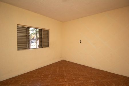 Quarto de casa para alugar com 1 quarto, 60m² em Jardim do Tiro, São Paulo
