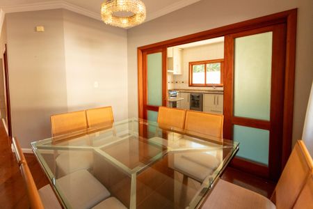 Casa de condomínio para alugar com 282m², 4 quartos e 4 vagasSala de Jantar