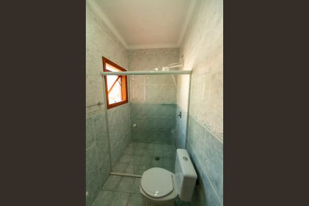 Casa de condomínio para alugar com 282m², 4 quartos e 4 vagasBanheiro Social