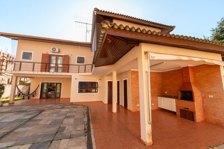 Casa de condomínio para alugar com 282m², 4 quartos e 4 vagasQuintal