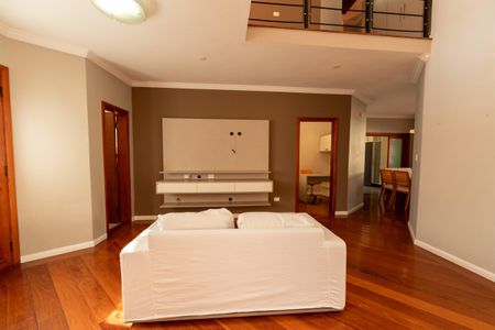 Casa de condomínio para alugar com 282m², 4 quartos e 4 vagasSala