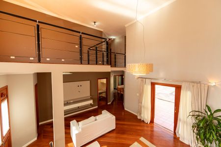 Casa de condomínio para alugar com 282m², 4 quartos e 4 vagasSala