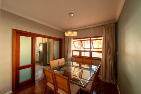 Casa de condomínio para alugar com 282m², 4 quartos e 4 vagasSala de Jantar