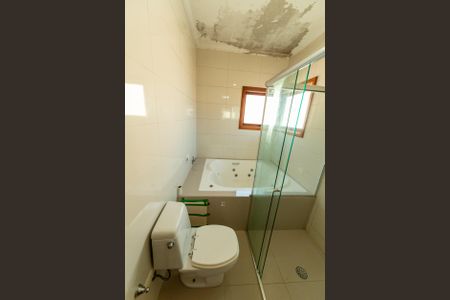Casa de condomínio para alugar com 282m², 4 quartos e 4 vagasBanheiro Suite Master
