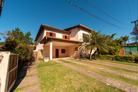 Casa de condomínio para alugar com 282m², 4 quartos e 4 vagasFachada