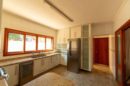Casa de condomínio para alugar com 282m², 4 quartos e 4 vagasCozinha