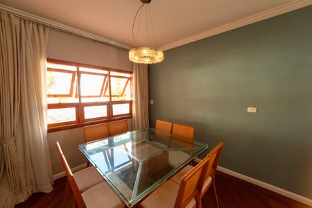 Casa de condomínio para alugar com 282m², 4 quartos e 4 vagasSala de Jantar